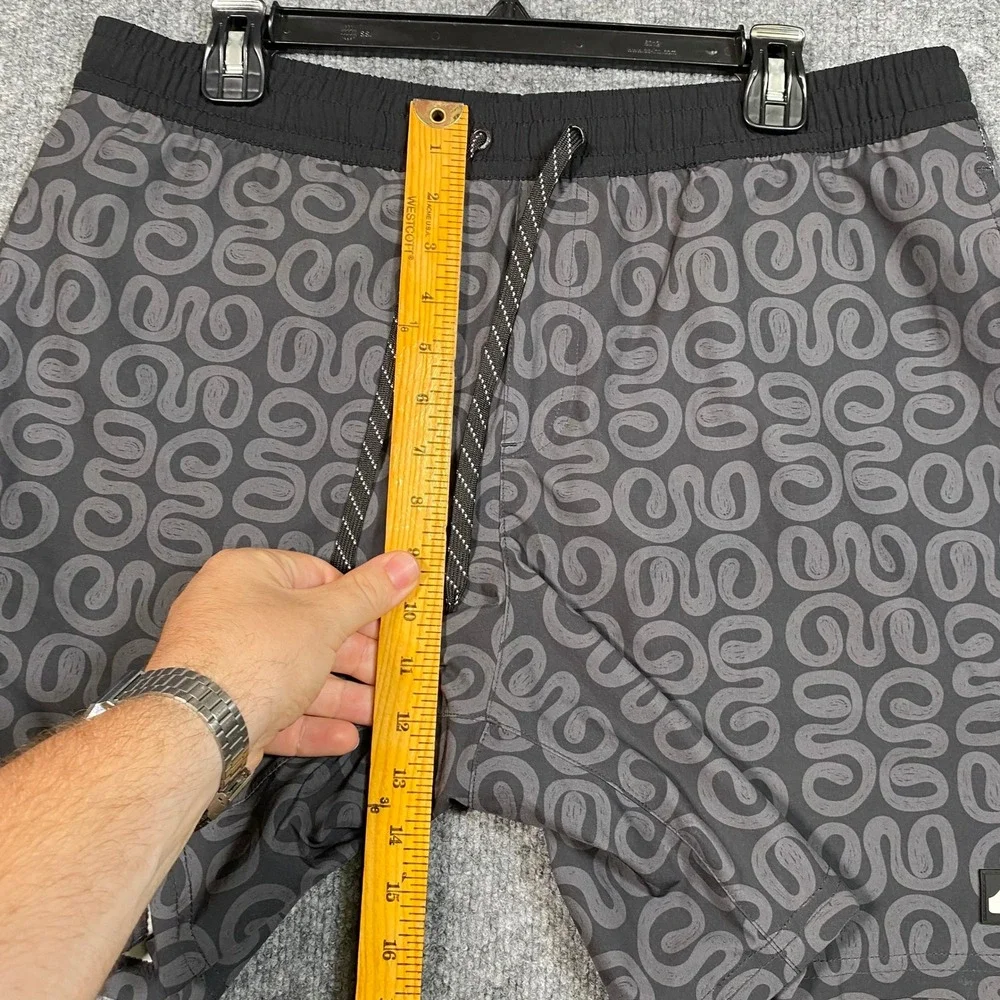 Quiksilver Mens Black Swirl Print Board Shorts Swim Trunks Size L QS001012